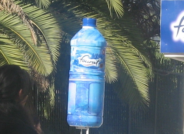 Bouteille d'eau Géante